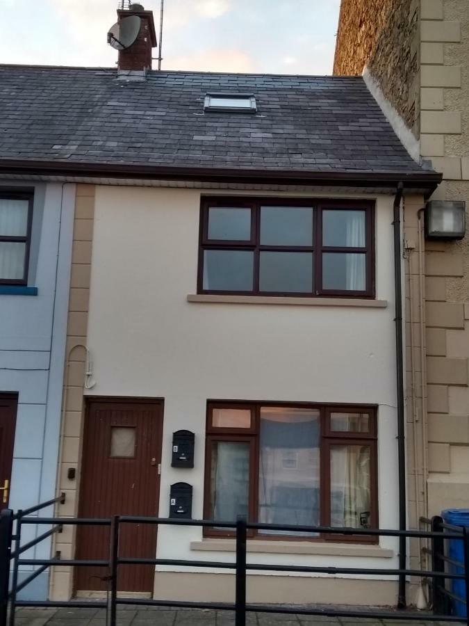 The Square Guest Apartment Stewartstown Exterior photo